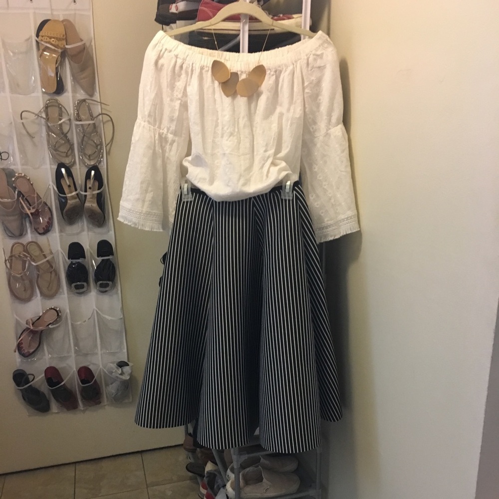 Loft💗 💗blouse - Picture 4 of 8